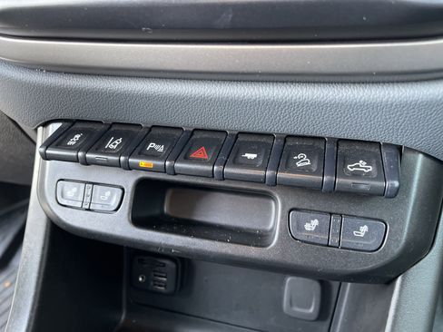 Used 2021 Chevrolet Colorado Z71 w/ Safety Package image 28