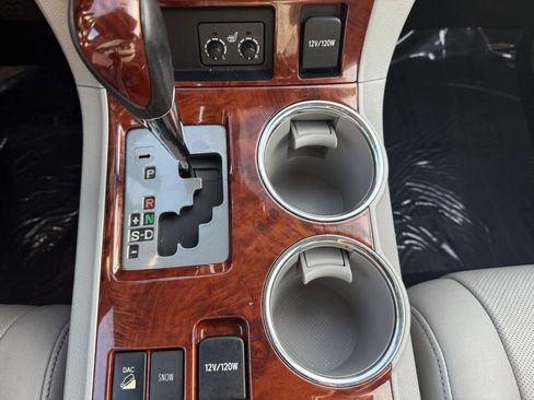 Used 2013 Toyota Highlander Limited image 23