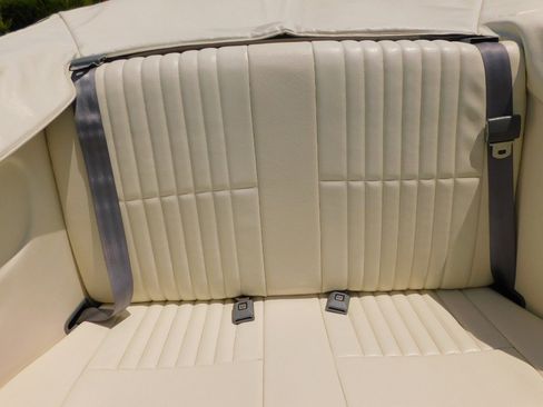 Used 1992 Pontiac Sunbird SE image 17