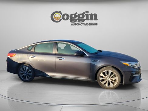 Used 2019 Kia Optima S image 3