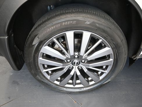 Used 2023 Nissan Pathfinder SL w/ SL Premium Package image 28