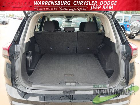 Used 2024 Nissan Rogue SV AWD/4WD image 30