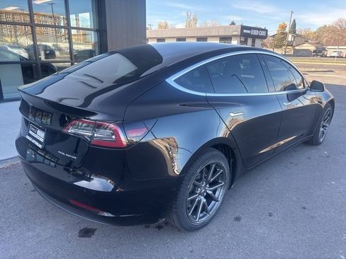 Used 2018 Tesla Model 3 Long Range image 9