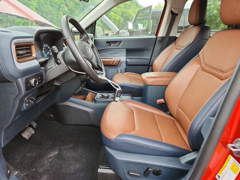 Used 2024 Ford Maverick Lariat w/ 4K Tow Package AWD/4WD image 6