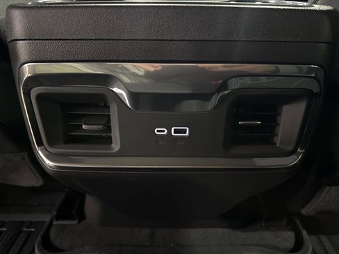 New 2026 GMC Sierra 1500 Elevation image 41