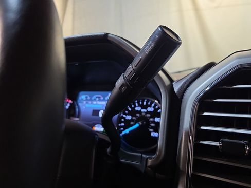 Used 2021 Ford F350 King Ranch w/ King Ranch Ultimate Package AWD/4WD image 22