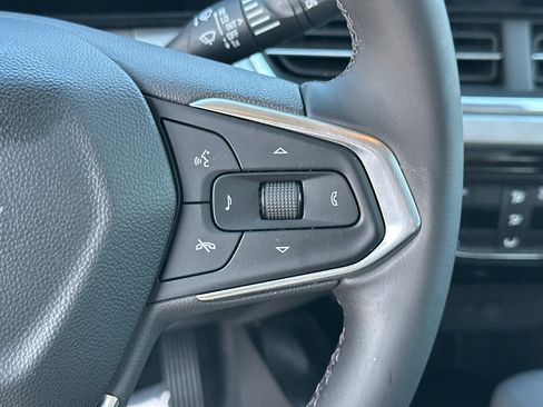 Used 2024 Chevrolet Trax LT w/ Driver Confidence Package image 26