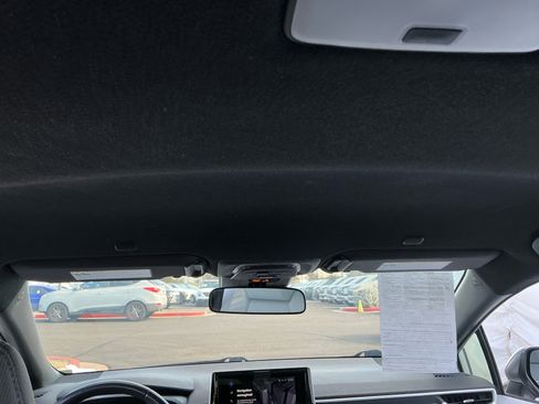 Certified 2024 Toyota Corolla SE image 32