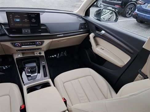 Certified 2023 Audi Q5 2.0T Premium w/ Convenience Package image 25