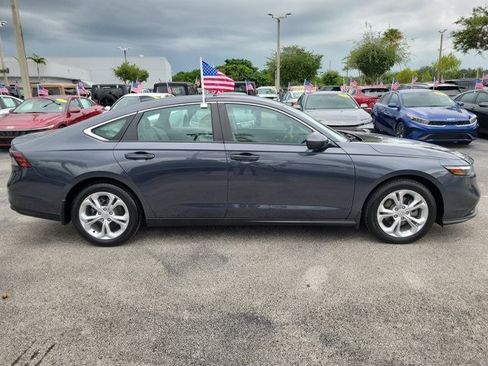 Used 2025 Honda Accord LX image 8