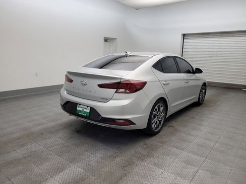 Used 2019 Hyundai Elantra Limited w/ Ultimate Package 02 FWD image 9