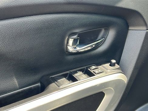Used 2018 Nissan Titan PRO-4X image 10