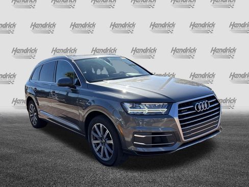 Used 2019 Audi Q7 3.0T Premium Plus w/ Premium Plus Package image 2