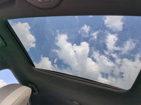 Used 2025 Genesis G70 3.3T Advanced image 23