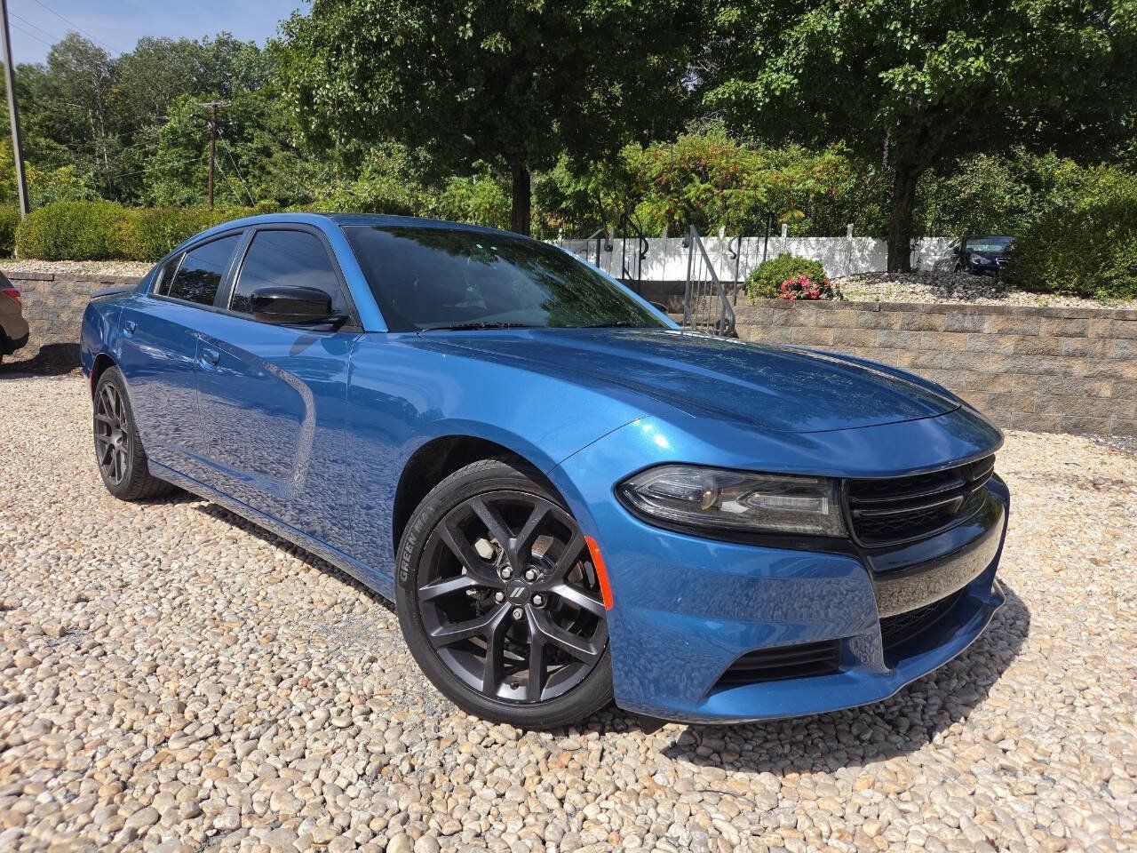 Used 2021 Dodge Charger SXT w/ Blacktop Package RWD image 29