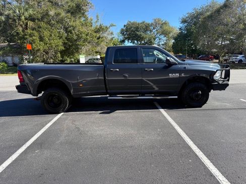 Used 2017 RAM 3500 Tradesman w/ Chrome Appearance Group image 49