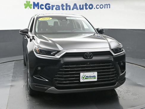 Used 2024 Toyota Grand Highlander AWD image 5