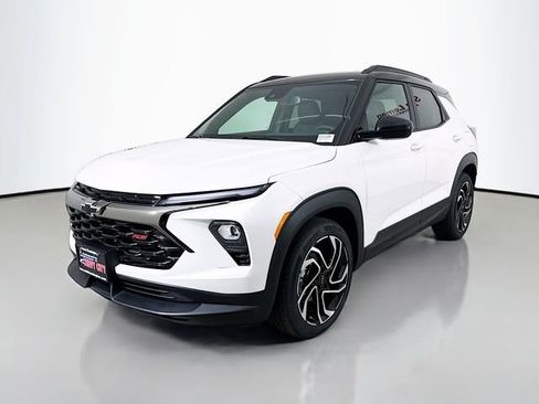 New 2026 Chevrolet TrailBlazer RS w/ Convenience Package FWD image 3