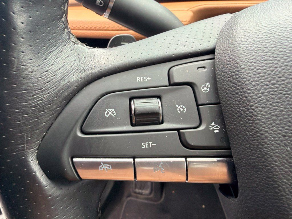 Used 2024 Cadillac XT4 Sport AWD/4WD image 17