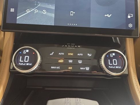 Used 2022 Jaguar F-PACE S AWD/4WD image 15