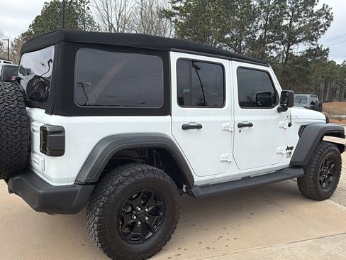 Used 2021 Jeep Wrangler Unlimited Sport image 8