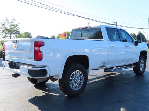 Used 2022 Chevrolet Silverado 3500 High Country w/ Safety Package II AWD/4WD image 6