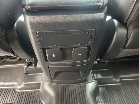 Used 2023 Ford Explorer XLT w/ Equipment Group 202A AWD/4WD image 31