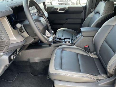 New 2025 Ford Bronco Outer Banks image 7