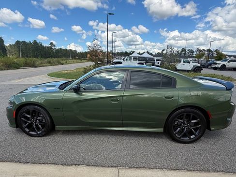 Used 2023 Dodge Charger R/T w/ Blacktop Package RWD image 3