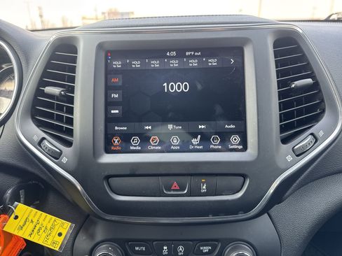 Used 2022 Jeep Cherokee Latitude image 15