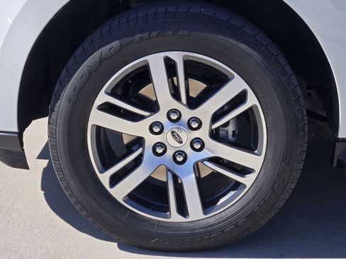 Certified 2023 Ford Expedition Max XLT image 14