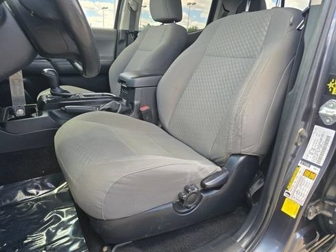 Used 2021 Toyota Tacoma SR AWD/4WD image 6