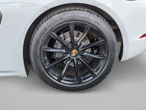 Used 2018 Porsche 718 Cayman image 19