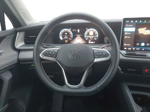 New 2025 Volkswagen Tiguan S AWD/4WD image 17