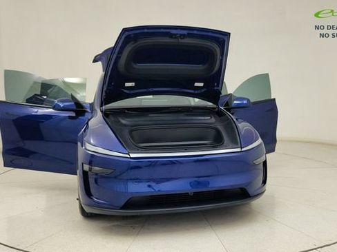 Used 2026 Tesla Model Y 2WD image 14
