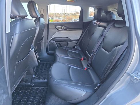 Used 2022 Jeep Compass Latitude image 15