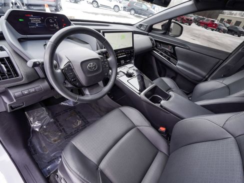 Used 2023 Toyota bZ4X Limited image 16