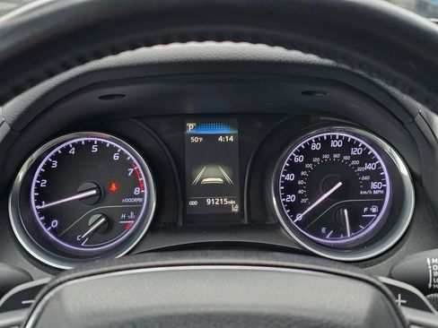 Used 2019 Toyota Camry SE image 16