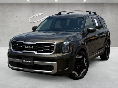 Used 2023 Kia Telluride S w/ S Sunroof Package AWD/4WD image 1