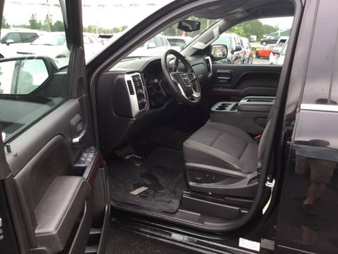 Used 2017 GMC Sierra 1500 SLE w/ Suspension Package, Off-Road AWD/4WD image 3