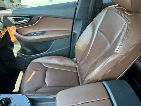 Used 2017 Audi Q7 3.0T Premium Plus w/ Premium Plus Package AWD/4WD image 11