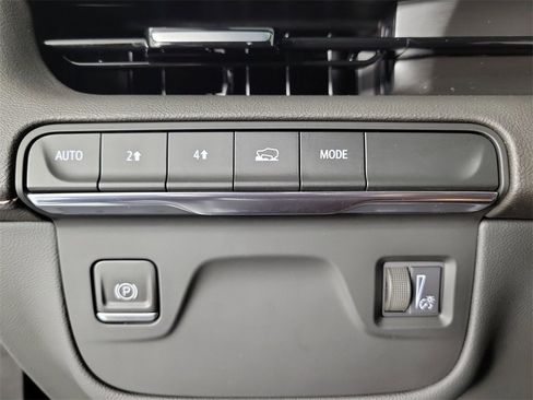 Certified 2023 Cadillac Escalade ESV Premium Luxury image 31