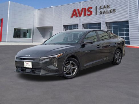 Used 2025 Kia K4 LXS image 1