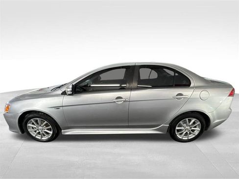 Used 2016 Mitsubishi Lancer ES image 8