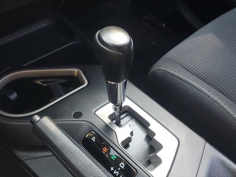 Used 2018 Toyota RAV4 XLE image 30