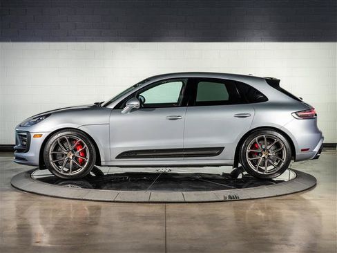 Certified 2026 Porsche Macan GTS AWD/4WD image 2