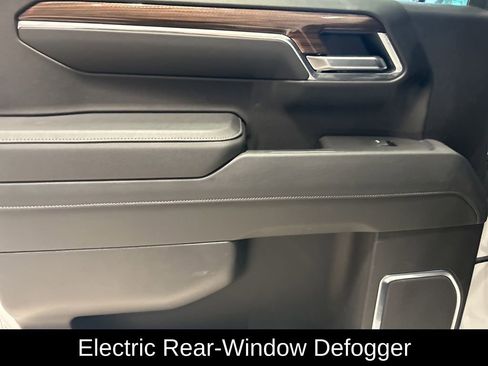 Used 2024 Chevrolet Silverado 1500 LT Trail Boss w/ Convenience Package II image 13