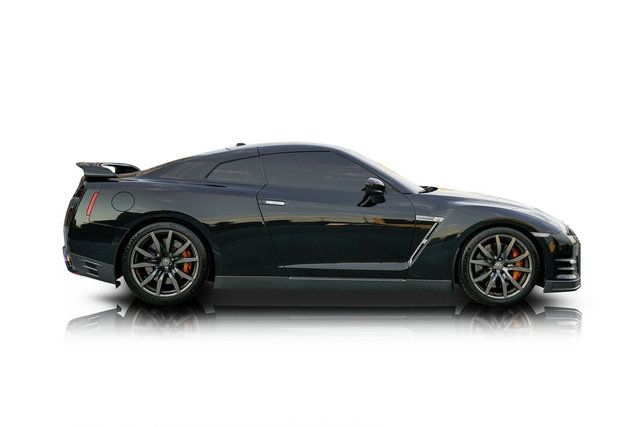 Used 2014 Nissan GT-R Premium w/ Premium Interior Package AWD/4WD image 2