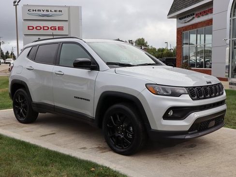 New 2025 Jeep Compass Latitude w/ Sun & Sound Group image 2