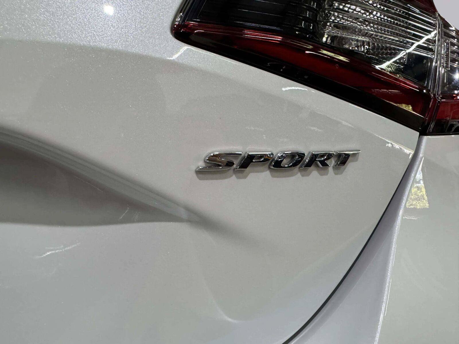 Used 2024 Honda Civic Sport image 17